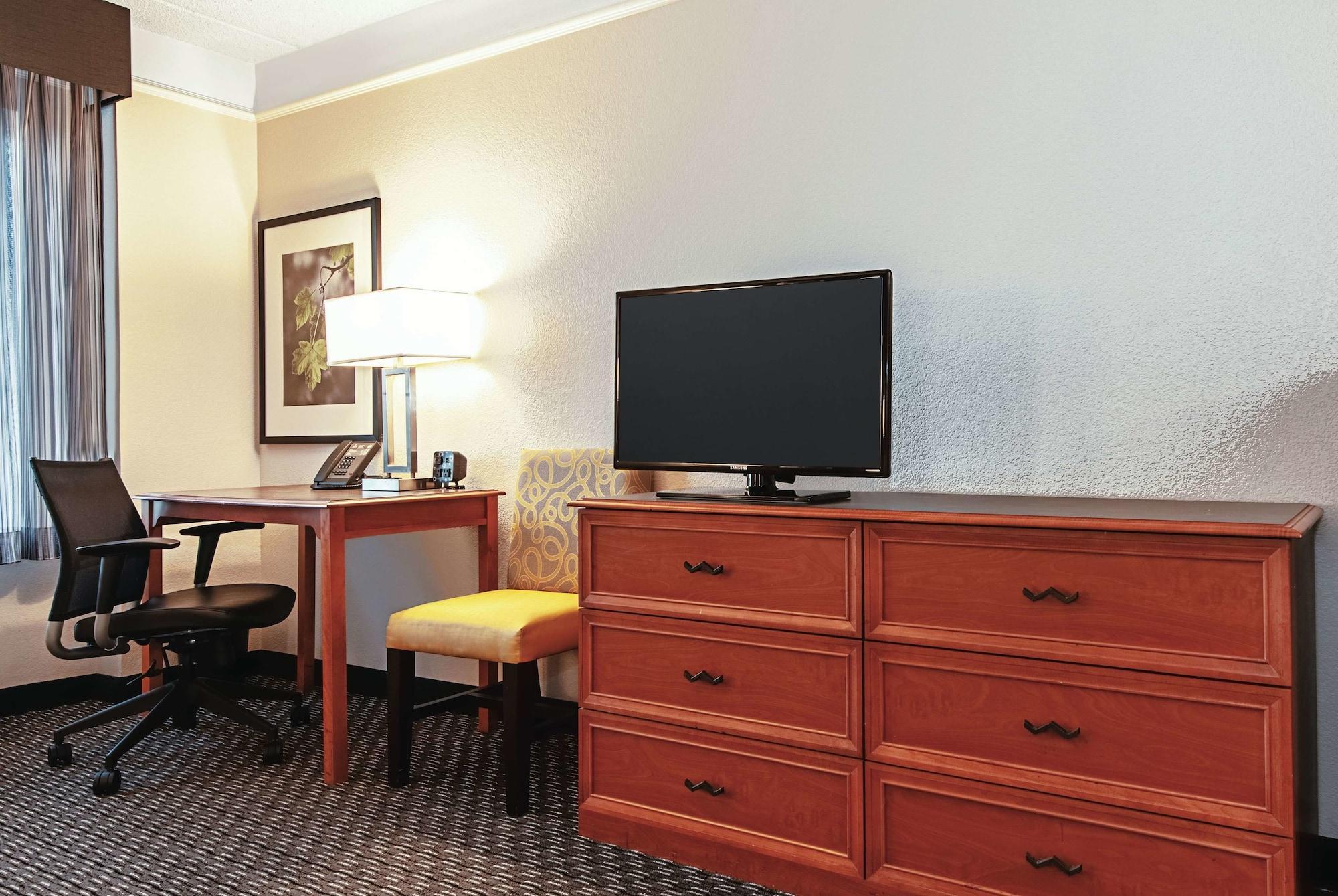 La Quinta Inn & Suites By Wyndham Ontario Airport Exterior foto